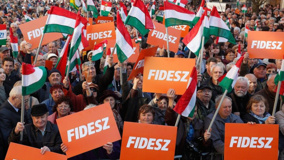 Kapaszkodj meg! - közzétették, hogyan tudsz dolgokat elmagyarázni a fideszes ismerőseidnek