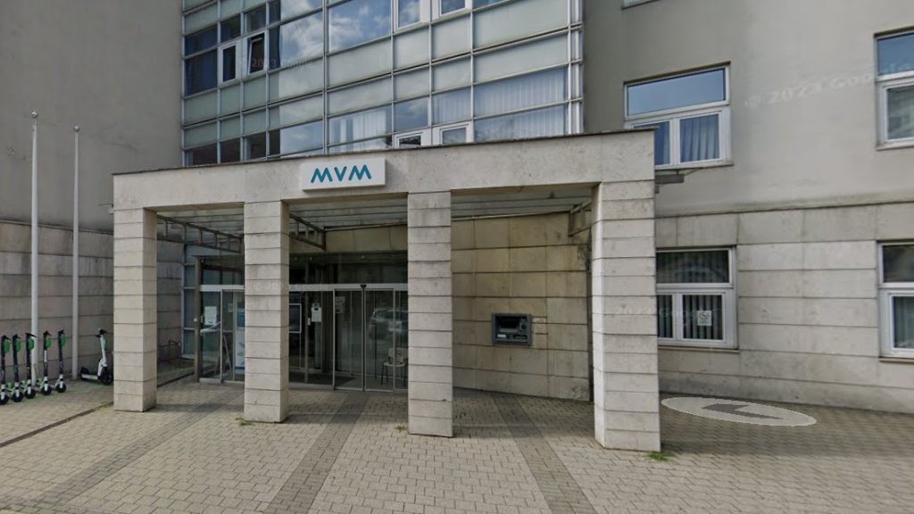 Bombariadó volt az MVM Központi irodájában