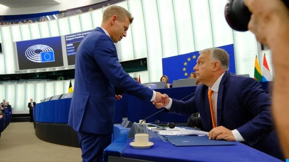 Eltilthatják a választásoktól a Tisza Pártot? -kemény választ adott Orbán