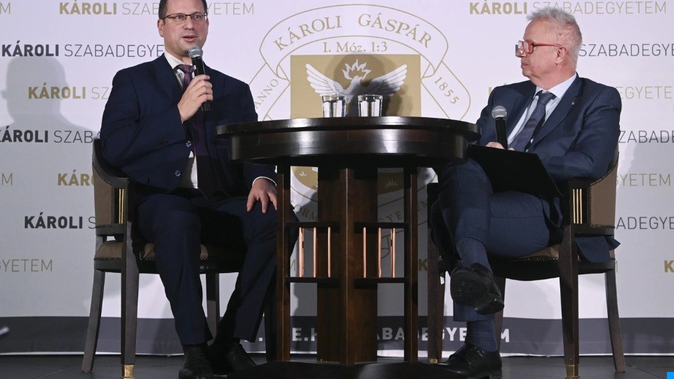 Gulyás Gergely szerint a magyaroknak borzasztóan rossz véleményük van az unióról