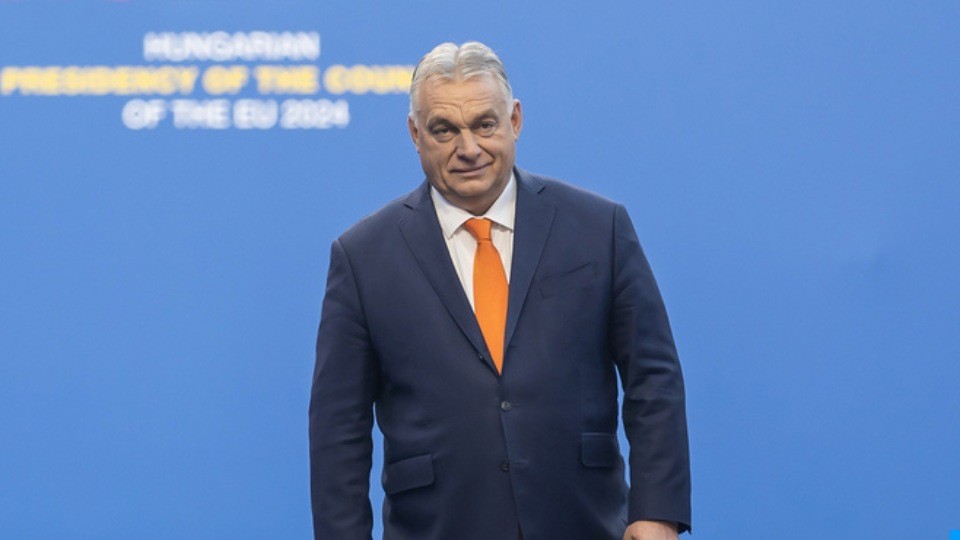 Kemény Orbán kritika jelent meg: „Verekedéssel, balhéval, tojásdobálással fenyegetőznek”