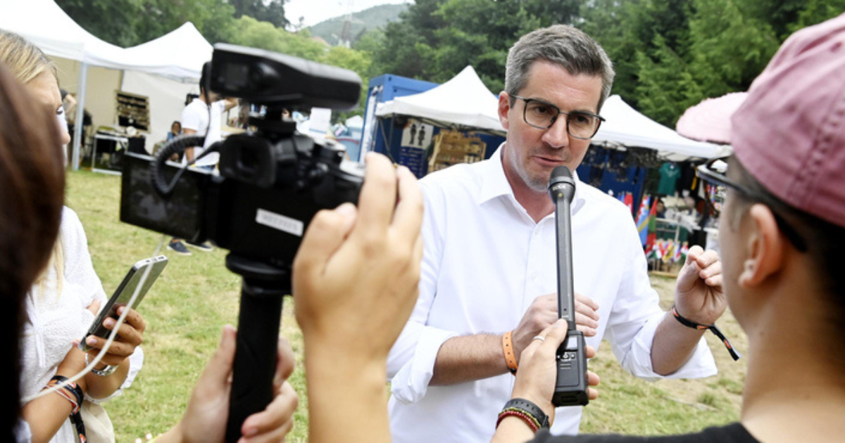 Kocsis Máté elkezdte listázni az újságírókat: „Ideje, hogy megismerjék egyre többen a nevüket, arcukat, életüket”