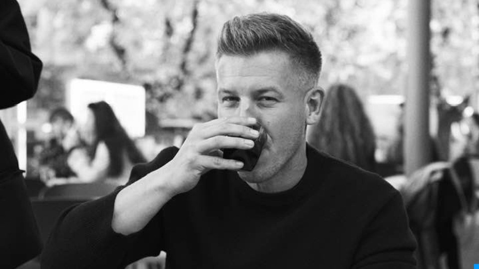 Magyar Péter: Jó vergődést a trolloknak!
