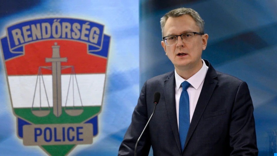 Megerősített rendőri jelenlét Budapesten: drónok cirkálnak a város felett, kutyás járőrök lepik el az utcákat