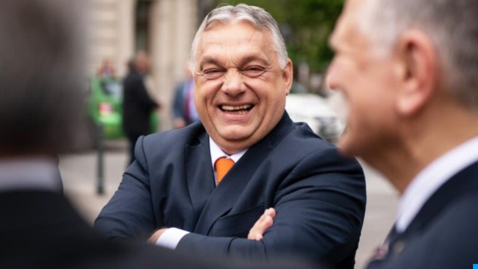Megpróbálták megzavarni Orbán Viktor beszédét, Kövér azonnal közbelépett