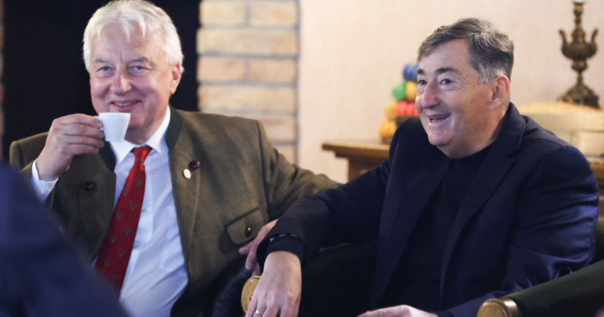 Milliárdos osztaléknak örülhet Mészáros Lőrinc és gyerekei, de van itt egy kis érdekesség...