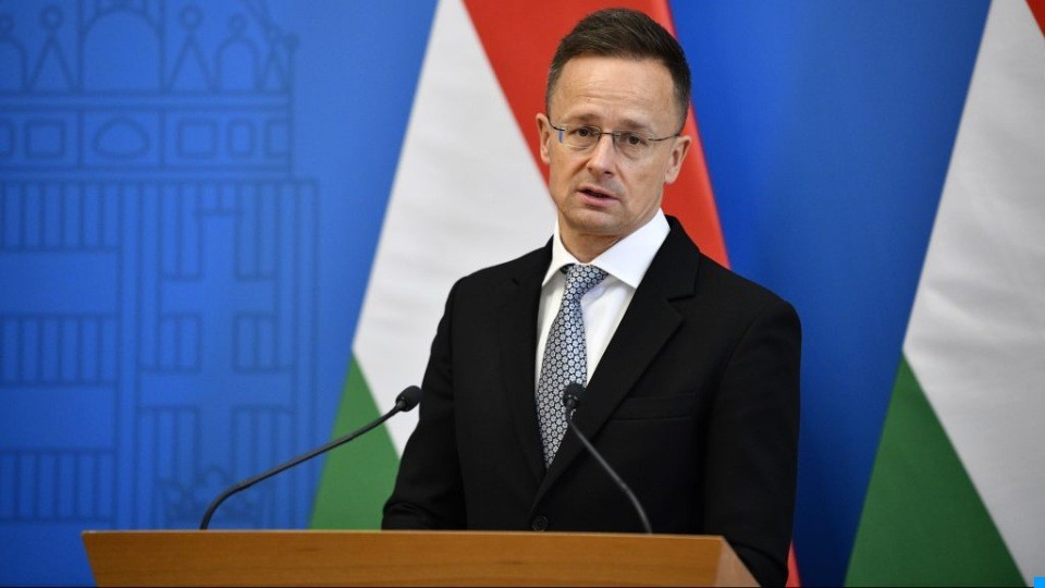 Nem akármit állít Szijjártó: „Parancsba adták Magyar Péternek...”