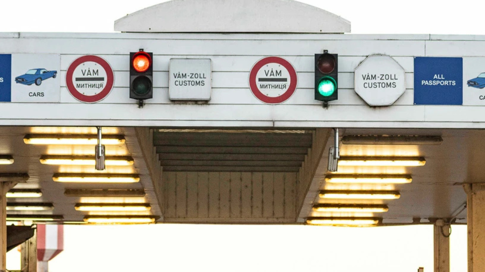 Orosz kémek törték fel a magyar kamerákat az ukrán határon