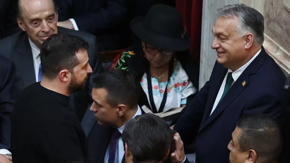 Érdekes írás jelent meg: A Tiszára tolnák, de Moszkvára mutat a kémbotrány